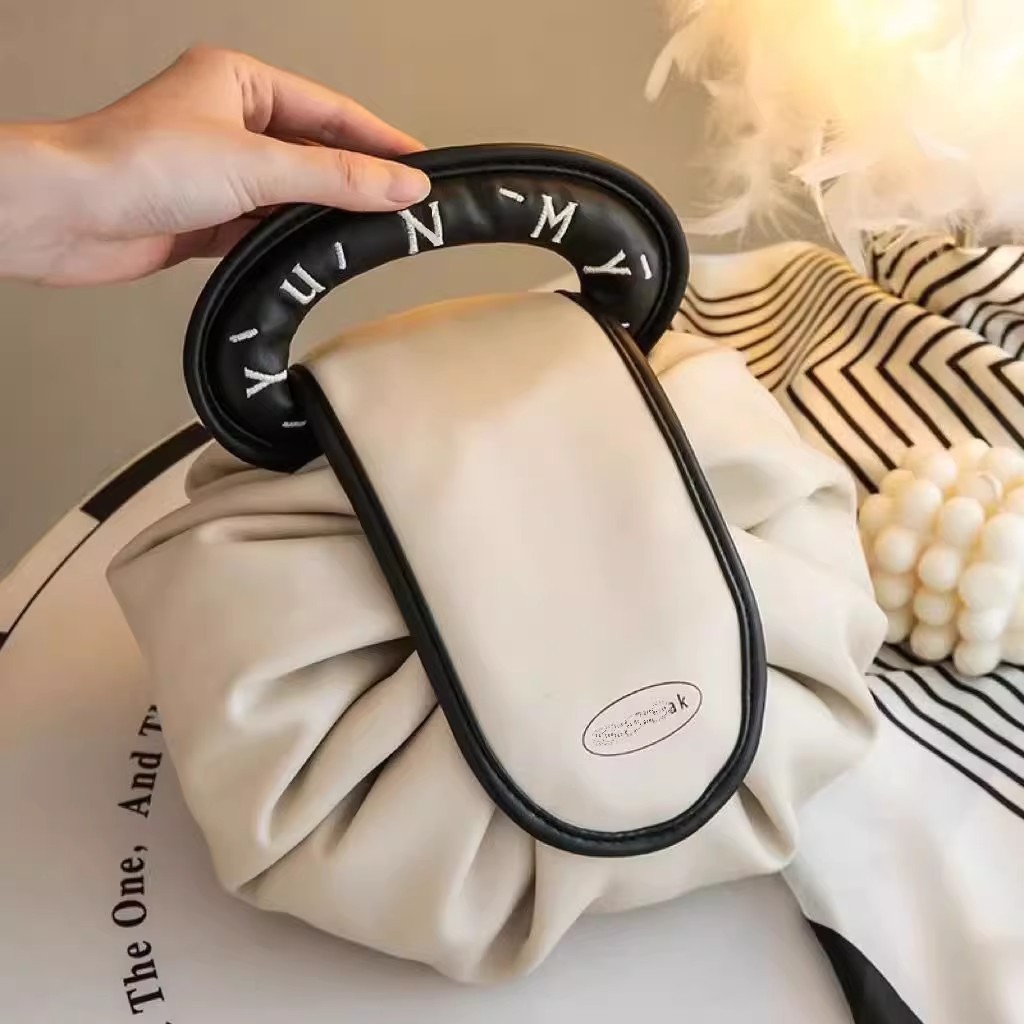 Ленивая косметичка женская, но – обзор и цена Tile Bag Drawstring
